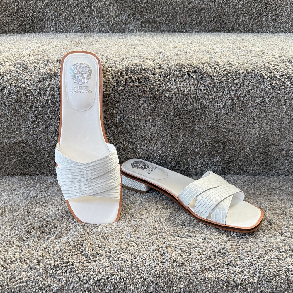 NIB Vince Camuto White Sandals with Woven Straps